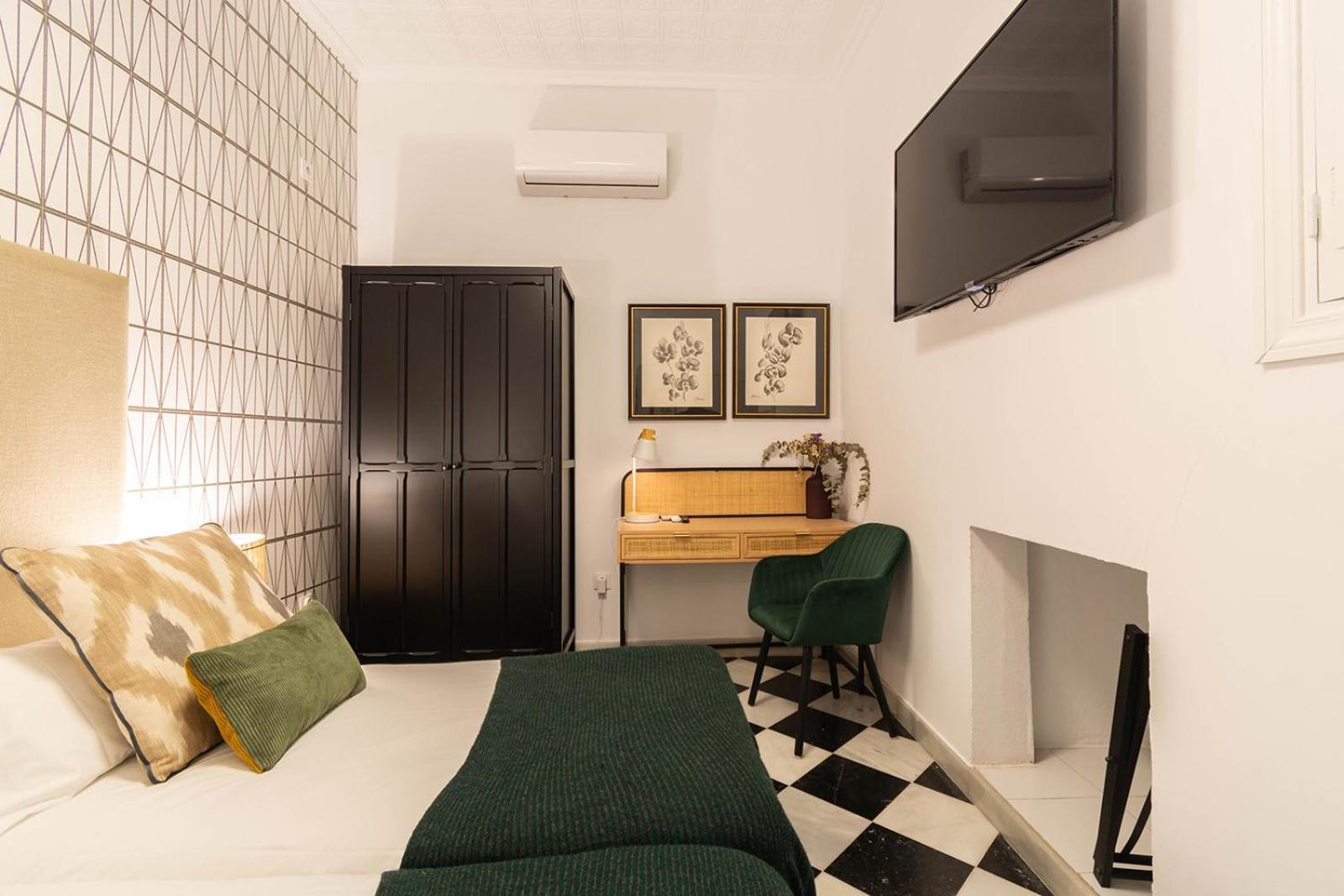 5-Bedroom Gem In The Heart Of Seville Exterior photo