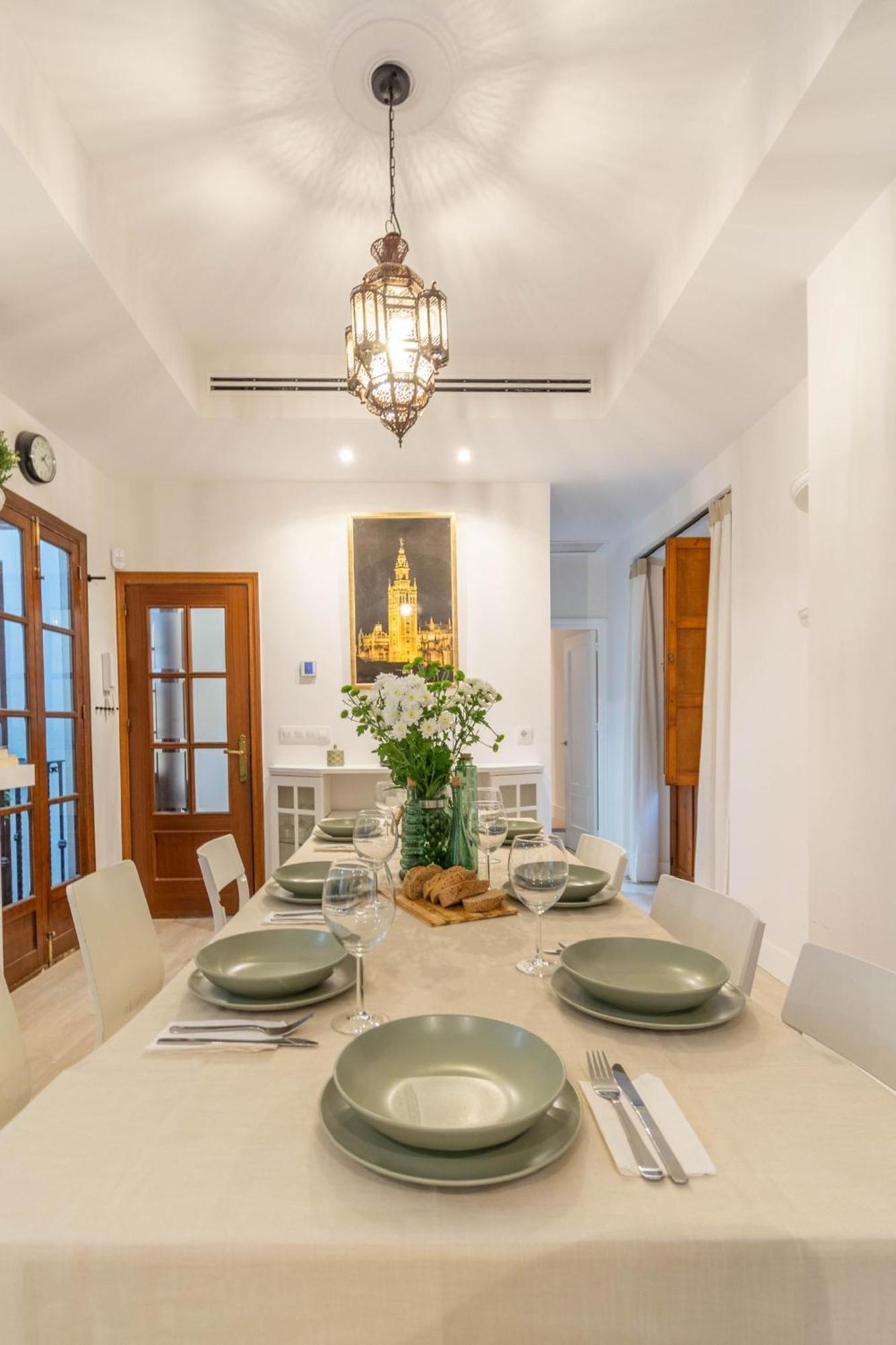 5-Bedroom Gem In The Heart Of Seville Exterior photo