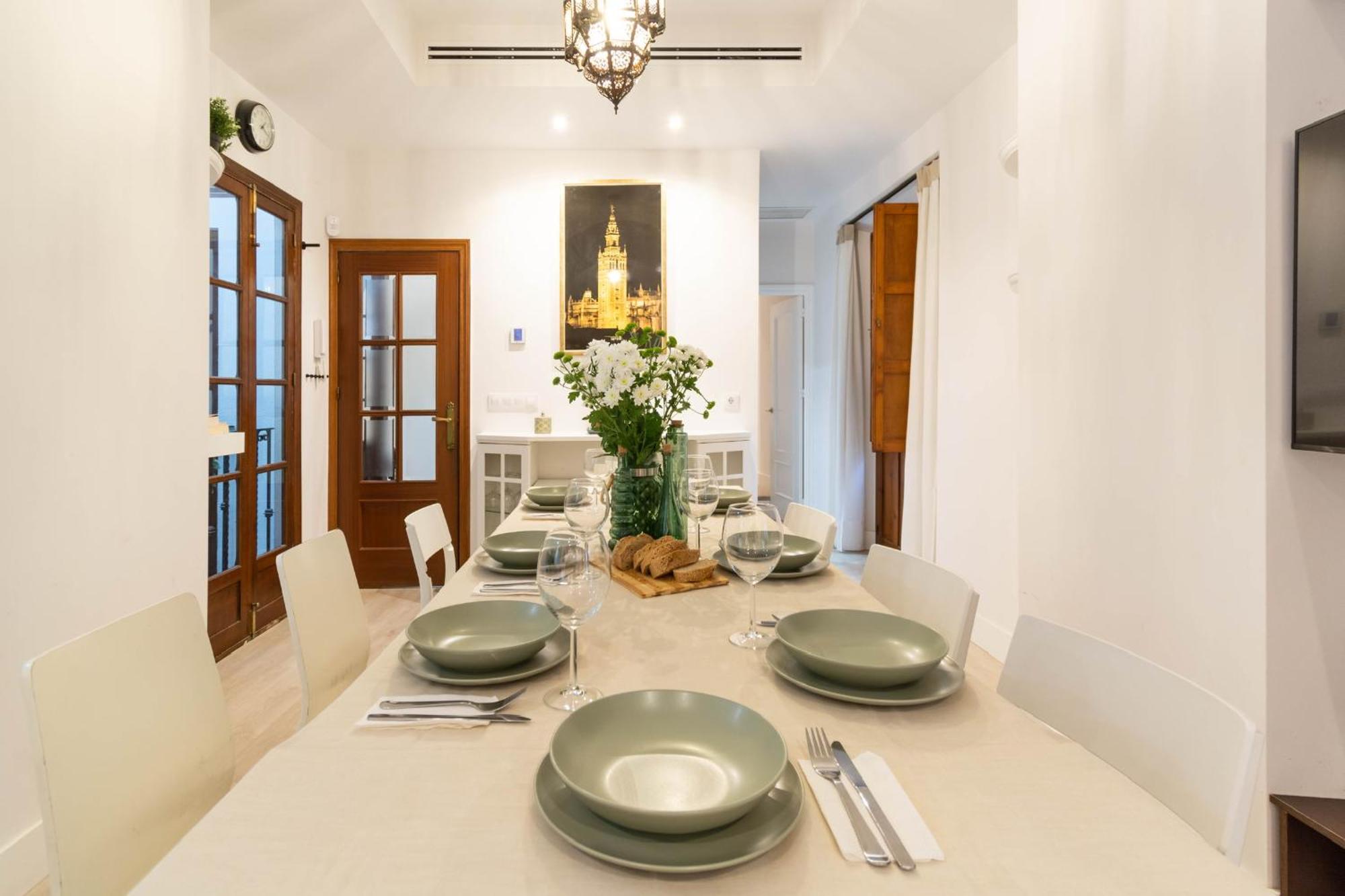 5-Bedroom Gem In The Heart Of Seville Exterior photo