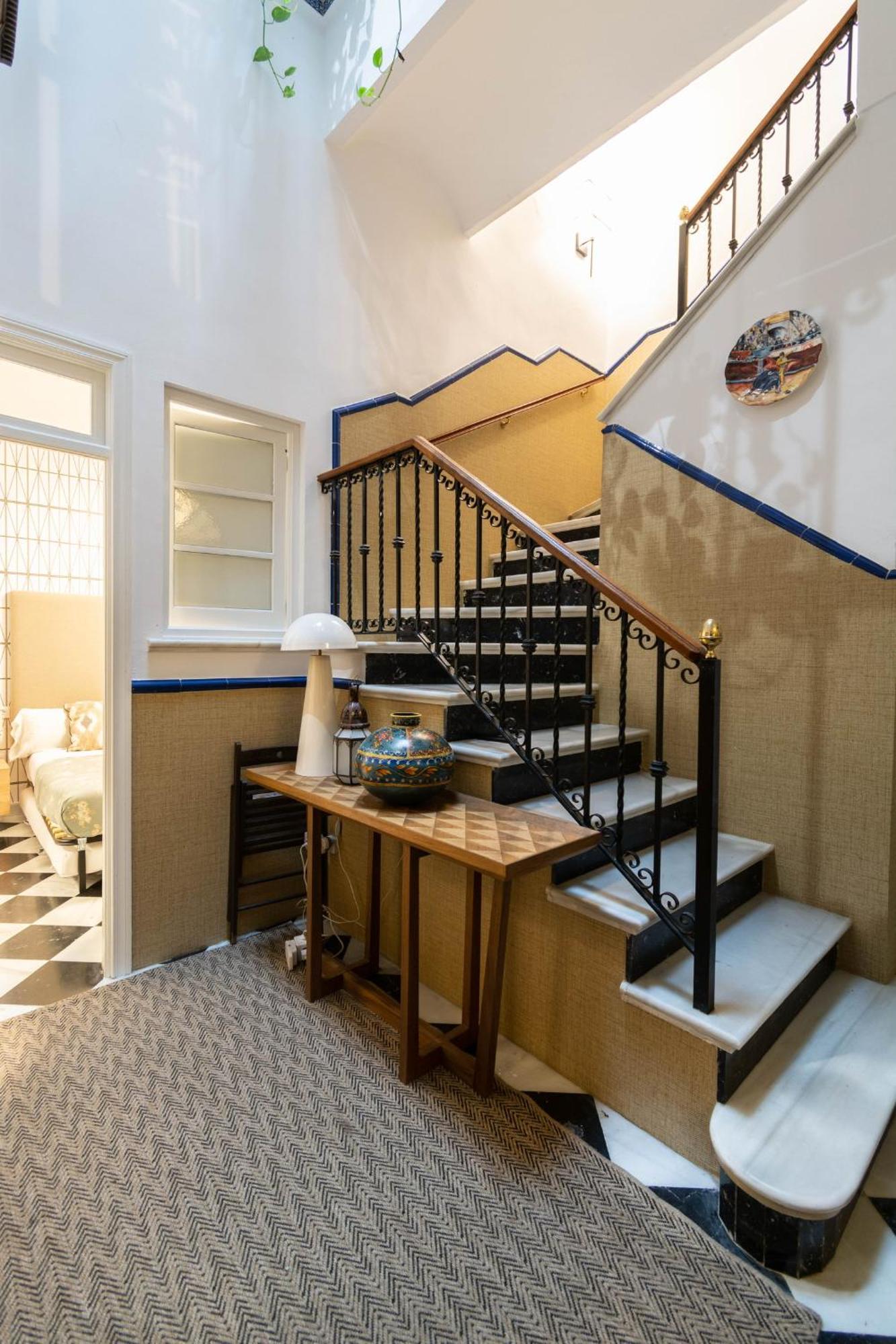 5-Bedroom Gem In The Heart Of Seville Exterior photo