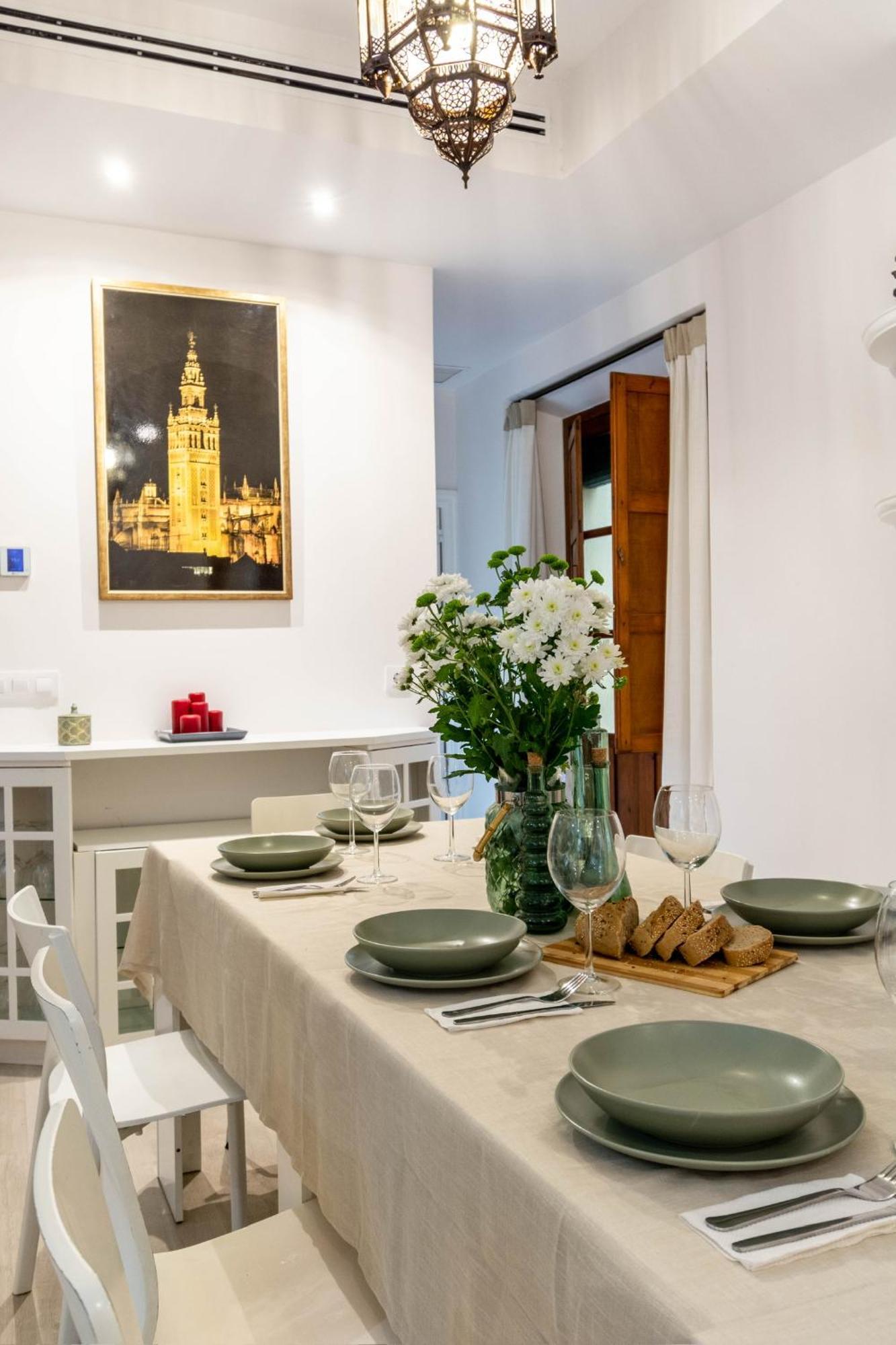 5-Bedroom Gem In The Heart Of Seville Exterior photo