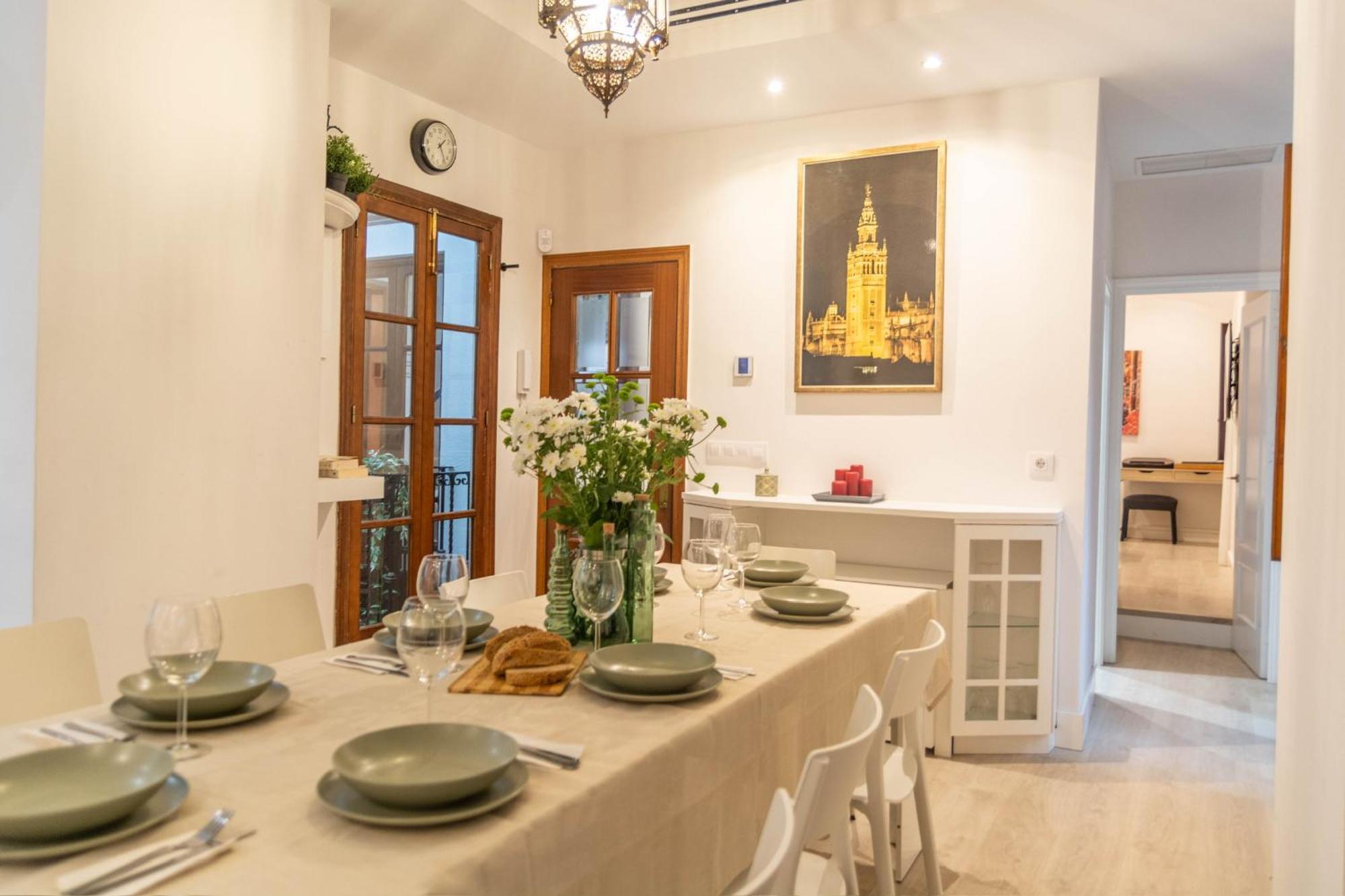 5-Bedroom Gem In The Heart Of Seville Exterior photo