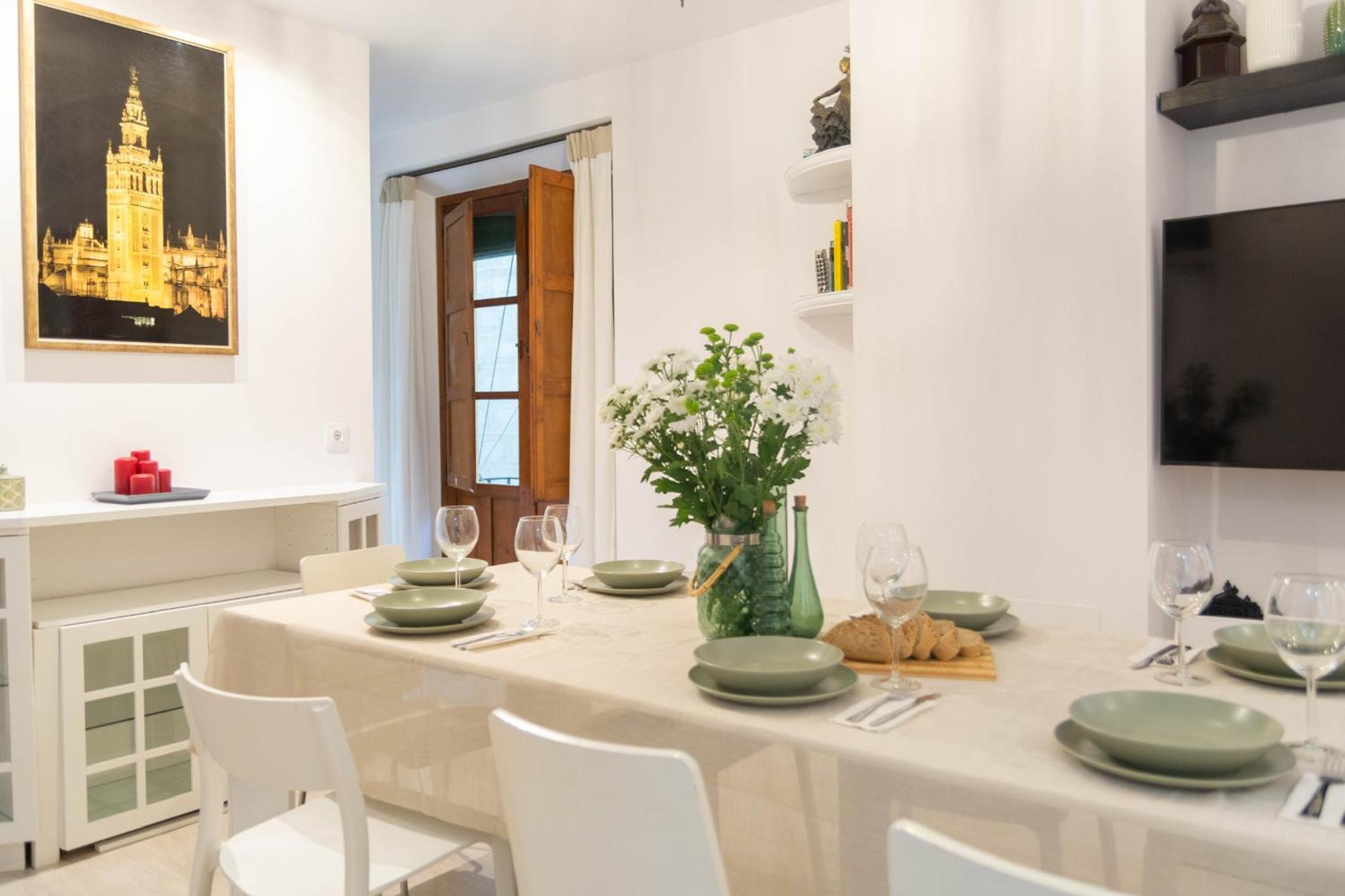 5-Bedroom Gem In The Heart Of Seville Exterior photo