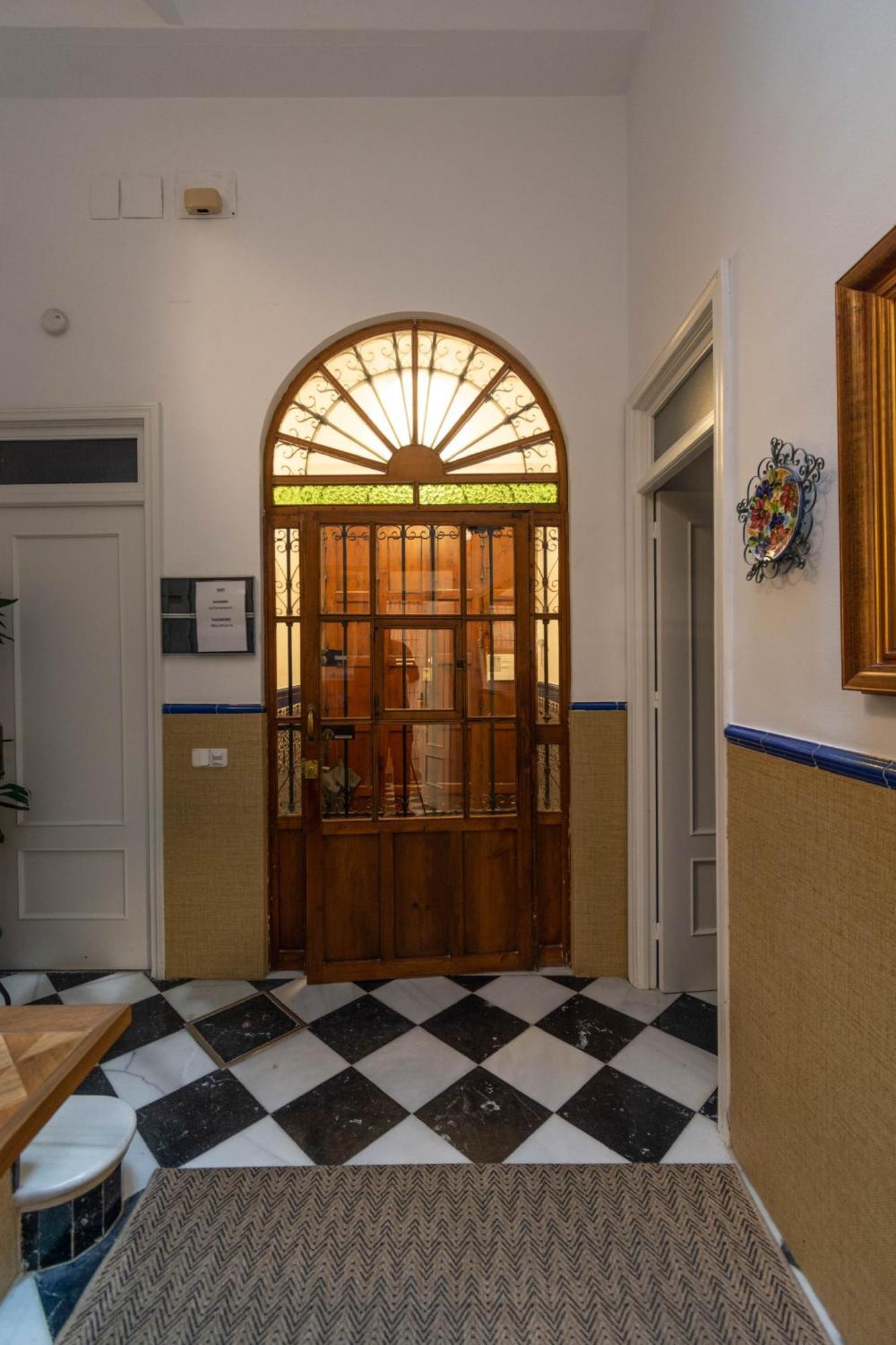 5-Bedroom Gem In The Heart Of Seville Exterior photo